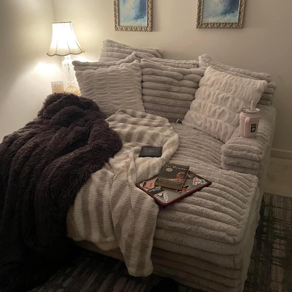 Cozy throw blanket Alicia Adams Alpaca Black